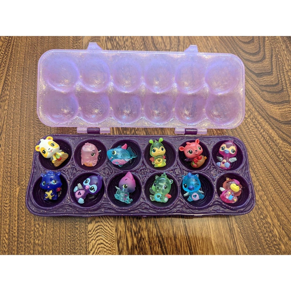 Hatchimals Colleggtibles Purple Egg Carton Case And Figures